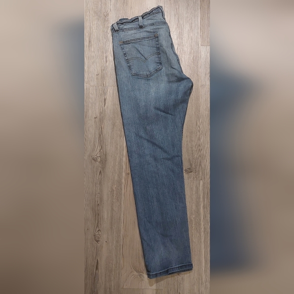 New levis jeans for men size 38×30 - Picture 8 of 10